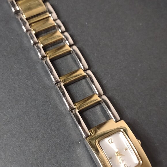 Two Tone Metal Watch With One Removable Link - Picture 4 of 12